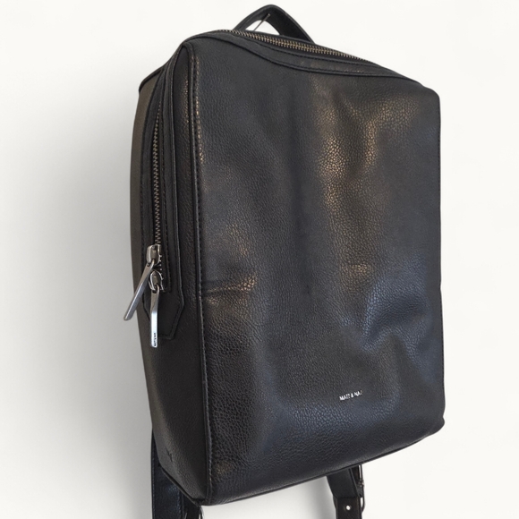 Matt & Nat Black Vegan Leather Backpack Minimalist Luxury Everyday Carry - Picture 4 of 13